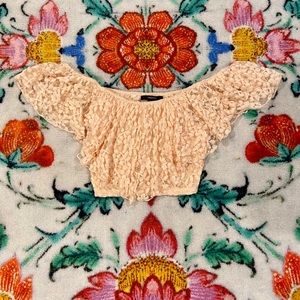 Off-the-shoulder Lace Top